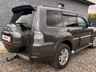 2013 Mitsubishi Pajero IV Рестайлинг 1, серый, 2200000 рублей, вид 3