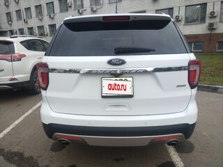 2016 Ford Explorer V Рестайлинг, белый, 2310000 рублей, вид 5