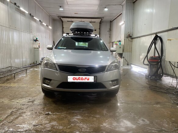 2010 Kia Ceed I Рестайлинг, серебристый, 950000 рублей - вид 2