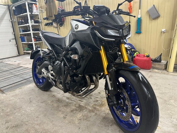 2018 Yamaha MT-09 (FZ-09), чёрный, 1000000 рублей