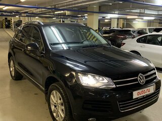 2014 Volkswagen Touareg II, чёрный, 3500000 рублей, вид 3