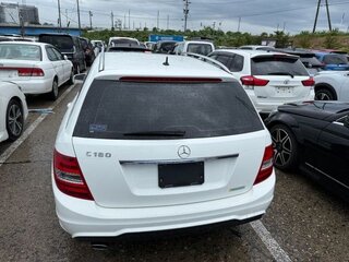 2013 Mercedes-Benz C-Класс 180 BlueEFFICIENCY III (W204) Рестайлинг, белый, 1200000 рублей, вид 3