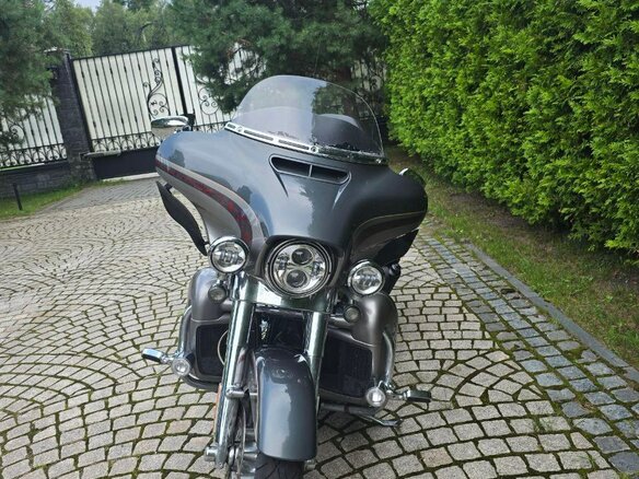 2015 Harley-Davidson Electra Glide, серый, 2000000 рублей - вид 6