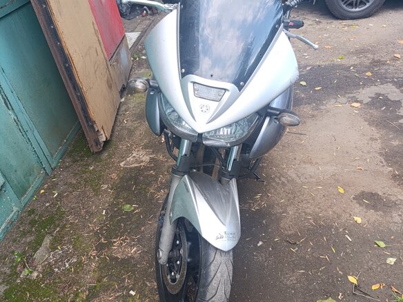 2005 Yamaha TDM900, серебристый, 300000 рублей