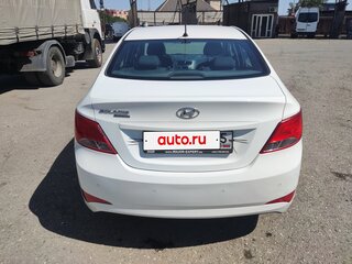 2016 Hyundai Solaris I Рестайлинг, белый, 700000 рублей, вид 3