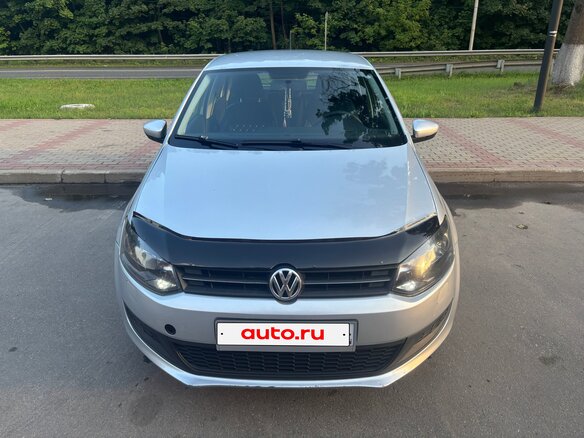2010 Volkswagen Polo V, серый, 570000 рублей - вид 1