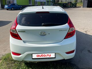2012 Hyundai Solaris I, белый, 725000 рублей, вид 5