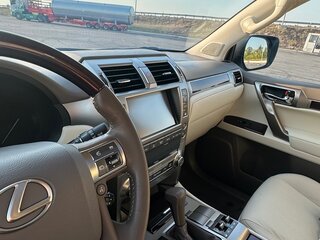 2017 Lexus GX 460 II Рестайлинг, белый, 5990000 рублей, вид 4