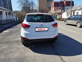 2015 Hyundai ix35 I Рестайлинг, белый, 1300000 рублей, вид 2