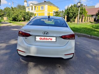 2017 Hyundai Solaris II, белый, 890000 рублей, вид 5