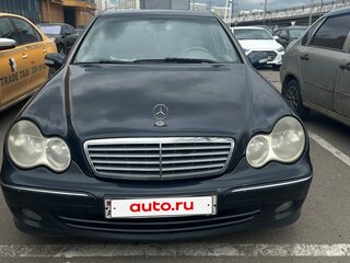 2004 Mercedes-Benz C-Класс 240 II (W203) Рестайлинг, синий, 330000 рублей, вид 2