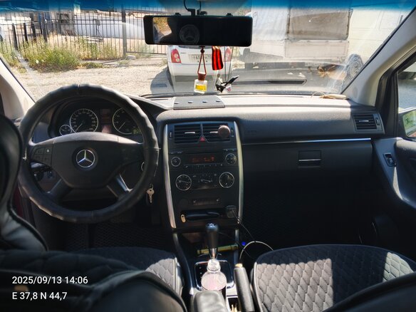 2005 Mercedes-Benz B-Класс 170 I (W245), пурпурный, 750000 рублей - вид 7