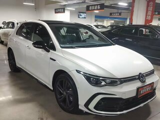 2022 Volkswagen Golf VIII, белый, 1750000 рублей, вид 3