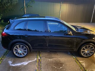 2010 Porsche Cayenne Diesel II (958), чёрный, 5150000 рублей, вид 3