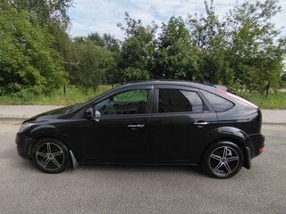 2010 Ford Focus II Рестайлинг, чёрный, 640000 рублей, вид 5