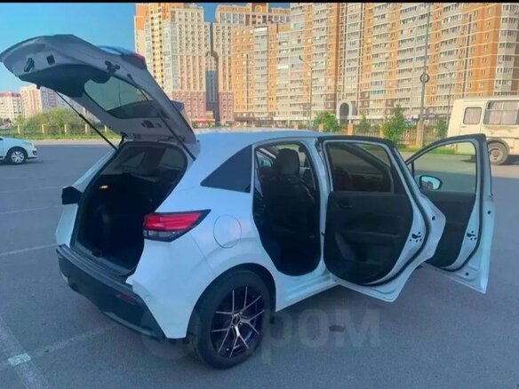 2021 Nissan Note e-Power III, белый, 1620000 рублей - вид 13
