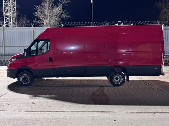 2024 Iveco Daily, синий, 8500000 рублей - вид 26