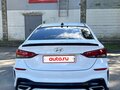 2019 Hyundai Solaris II, белый, 900000 рублей - вид 3