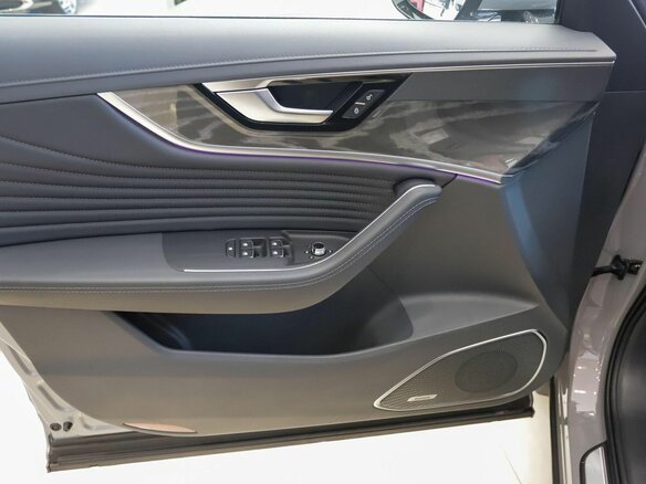 2025 Hongqi HS5 I Рестайлинг, серый - вид 11