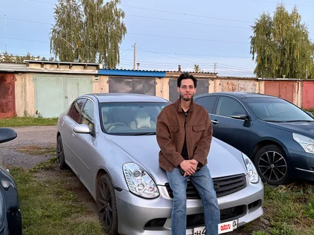 2004 Nissan Skyline XI (V35), серый, 370000 рублей, вид 1