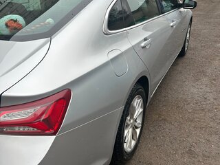 2019 Chevrolet Malibu IX Рестайлинг, серебристый, 1900000 рублей, вид 4