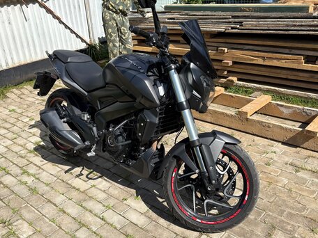 2020 Bajaj Dominar 400, чёрный, 305000 рублей, вид 1