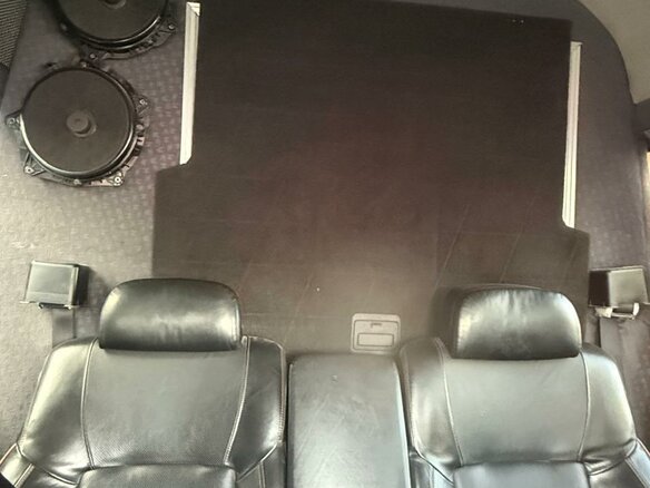 2011 Mercedes-Benz Sprinter, красный, 1800000 рублей - вид 4