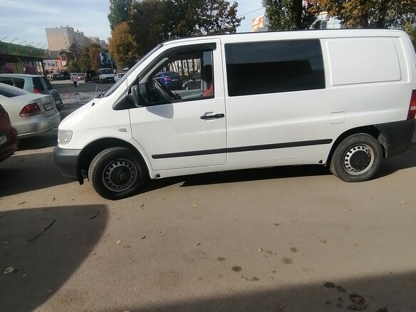 1999 Mercedes-Benz Vito 108 CDI I (W638), белый, 1050000 рублей - вид 3