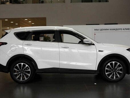 2026 Jetour X70+ I Рестайлинг, белый, 3068010 рублей, вид 4