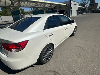 2012 Kia Cerato 6-speed II, белый, 950000 рублей, вид 5