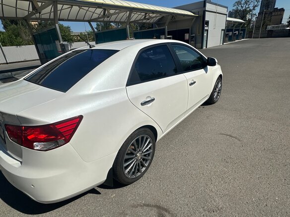 2012 Kia Cerato 6-speed II, белый, 950000 рублей - вид 4