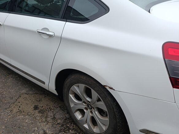 2011 Citroen C5 II, белый, 480000 рублей - вид 4