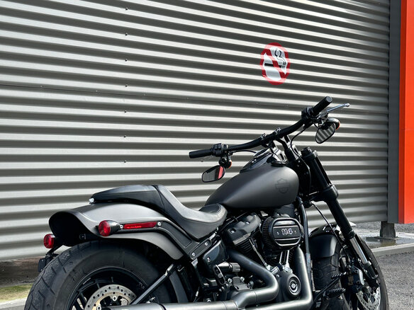 2019 Harley-Davidson Fat Bob, серый, 1538660 рублей - вид 5