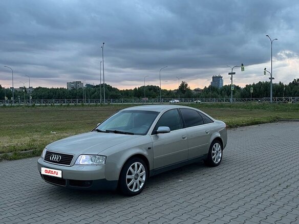 2002 Audi A6 II (C5) Рестайлинг, золотистый, 600000 рублей