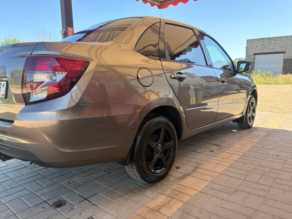 2024 Lada (ВАЗ) Granta I Рестайлинг, коричневый, 890000 рублей - вид 3