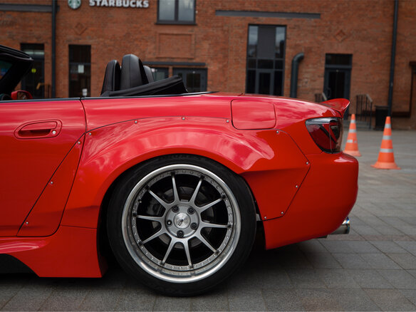 2001 Honda S2000 I (AP1), красный - вид 4