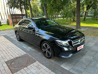 2019 Mercedes-Benz E-Класс 220 d V (W213, S213, C238), чёрный, 3550000 рублей, вид 3
