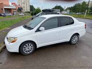 2000 Toyota Platz, белый, 370000 рублей, вид 2