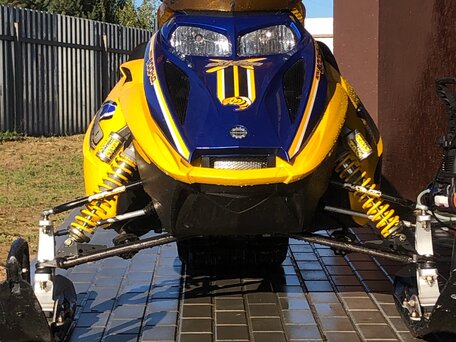 2004 BRP Ski-Doo MXZ Renegade X 800, жёлтый, 400000 рублей, вид 1