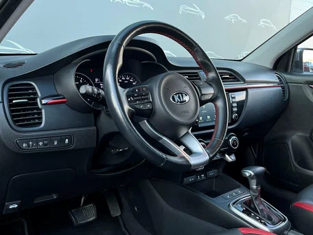 2020 Kia Rio IV, серый, 1642200 рублей, вид 5