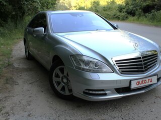 2010 Mercedes-Benz S-Класс 350 V (W221) Рестайлинг, серебристый, 2500000 рублей, вид 3