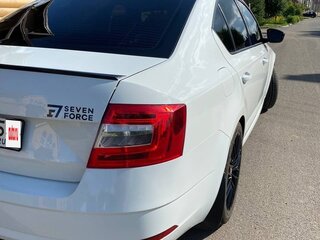 2018 Skoda Octavia III (A7) Рестайлинг, белый, 1390000 рублей, вид 4
