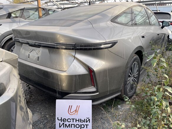 2026 Lexus ES 300h VII Рестайлинг 2, серебристый, 6870000 рублей - вид 6
