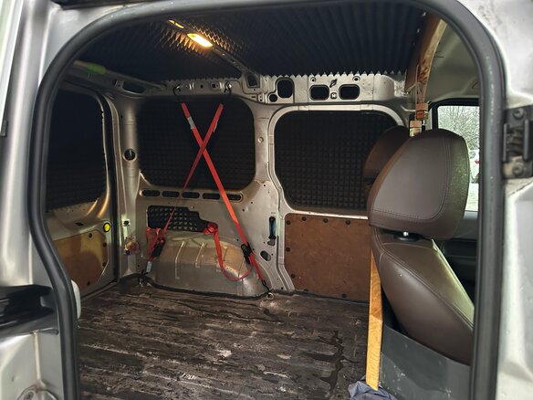 2011 Ford Transit Connect SWB I Рестайлинг, серебристый, 610000 рублей - вид 8