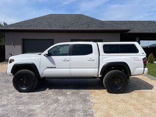 2022 Toyota Tacoma III, белый, 7500000 рублей, вид 5