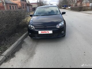 2013 Volkswagen Polo V, чёрный, 700000 рублей, вид 2