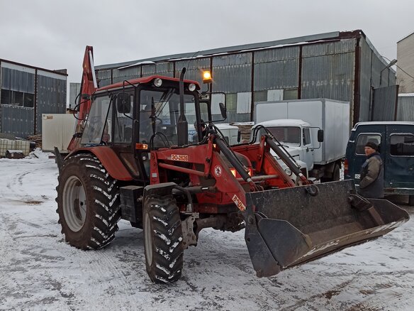 2010 МТЗ (BELARUS) Экскаваторы-погрузчики, красный, 2050000 рублей