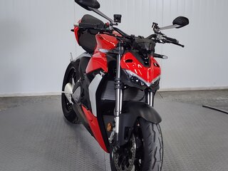 2022 Ducati Streetfighter V2, красный, 1469000 рублей, вид 3