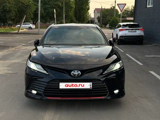 2021 Toyota Camry VIII (XV70) Рестайлинг, чёрный, 2999000 рублей, вид 4