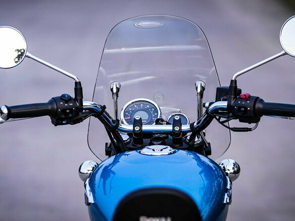 2026 Royal Enfield Meteor, голубой, 528000 рублей - вид 14